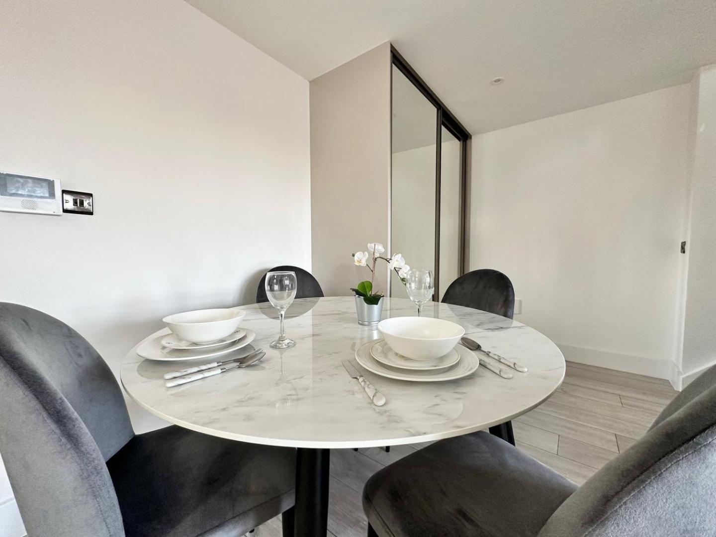 Luxury Duplex City Centre Apartment Leeds  Exterior photo